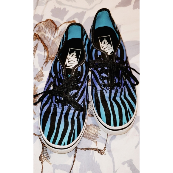 Zebra Stripe Vans - Picture 4 of 7